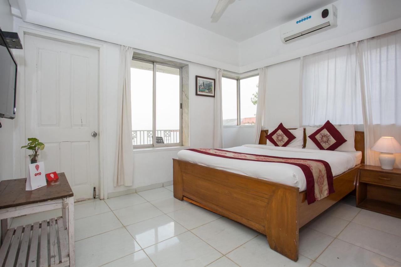 Oyo Flagship Hotel Silver Nest 潘奇加尼 外观 照片